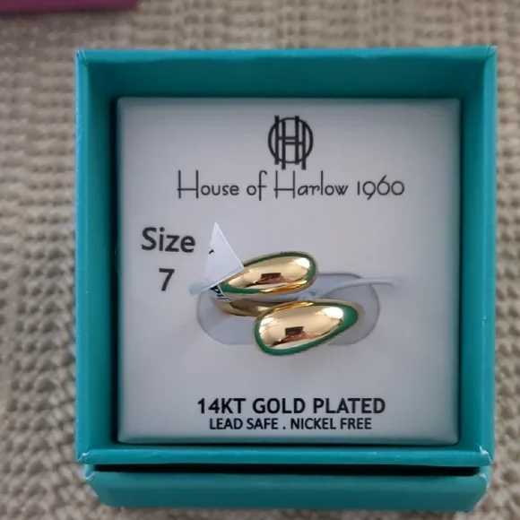 House of Harlow 1960 Gold Plated Ring Elegant Jewelry Sz 7 & 8 New - Picture 1 of 6